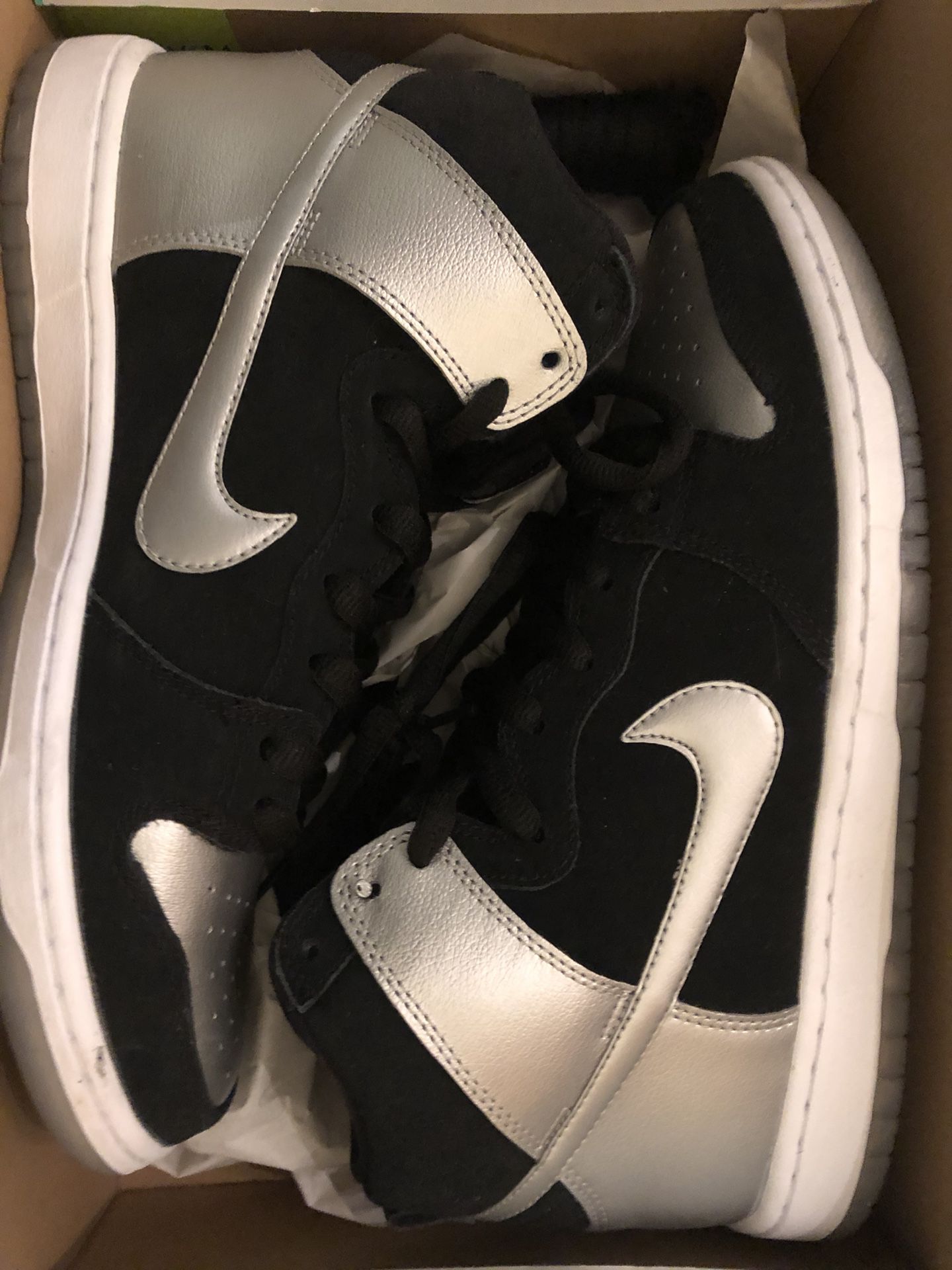Exclusive Nike SB Dunks Size 10.5