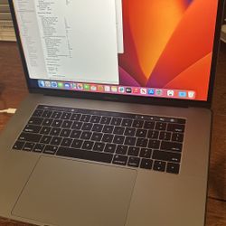 MacBook Pro 15” 2017 - 2.8 Ghz i7
