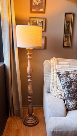 Faux Wood Turned Floor Lamp with Shade (57" Tall) - New