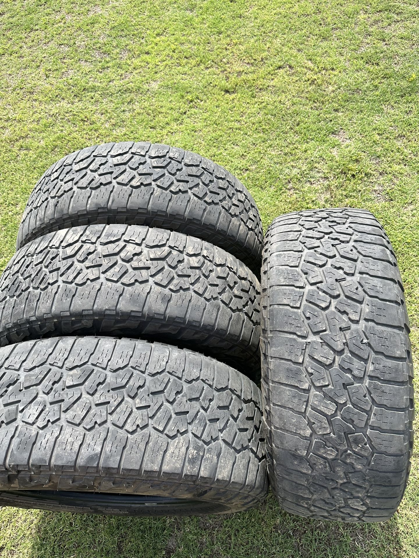 Tires 275 60 20