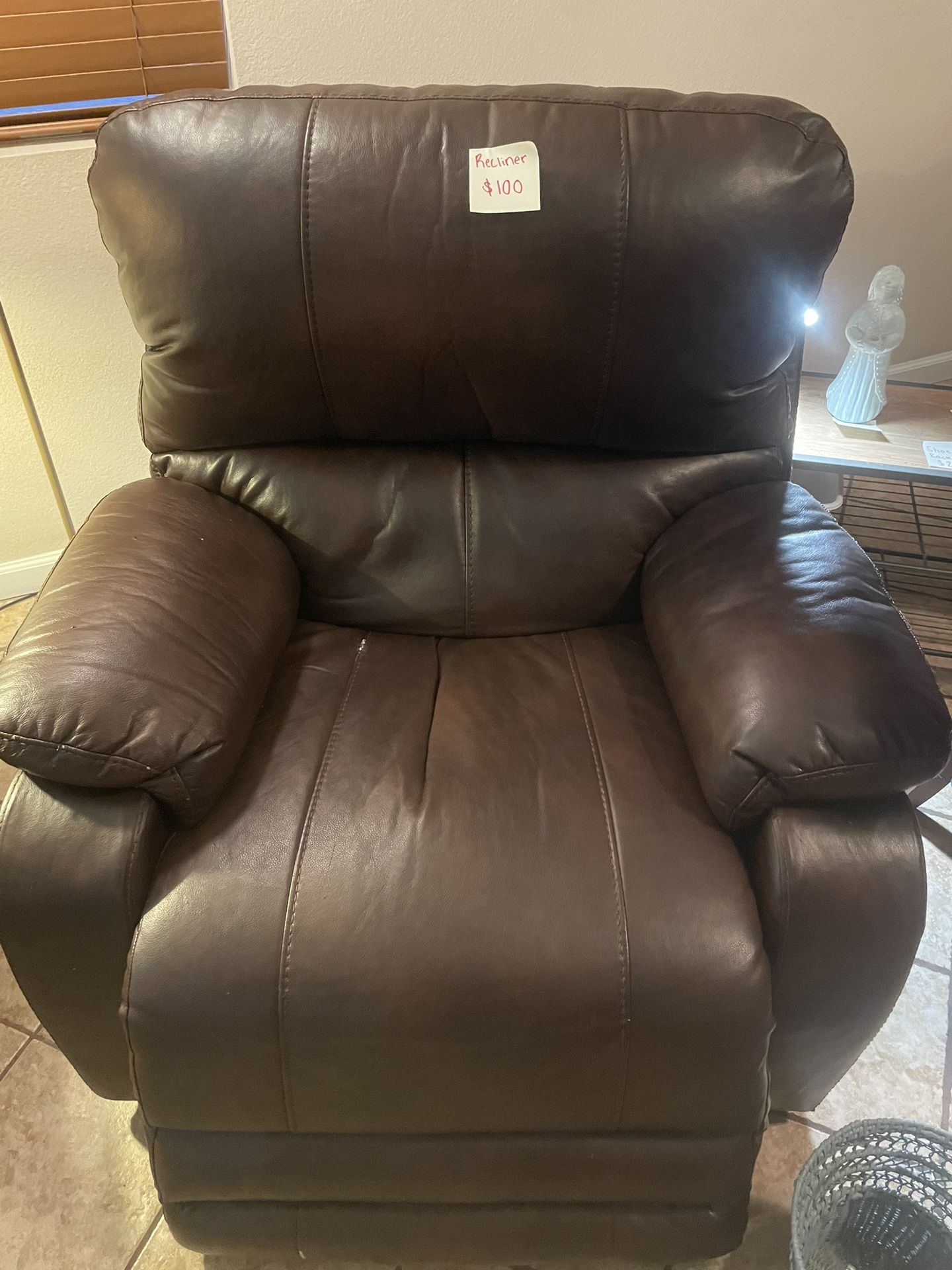 Recliner chair
