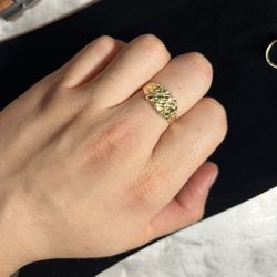 REAL SOLID 10K NUGGET RING 