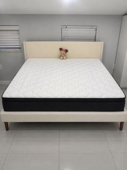Cama Queen