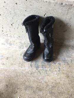Girl boots size 13