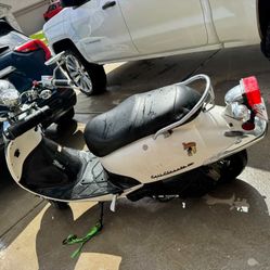 2022 Cali Classic 200i