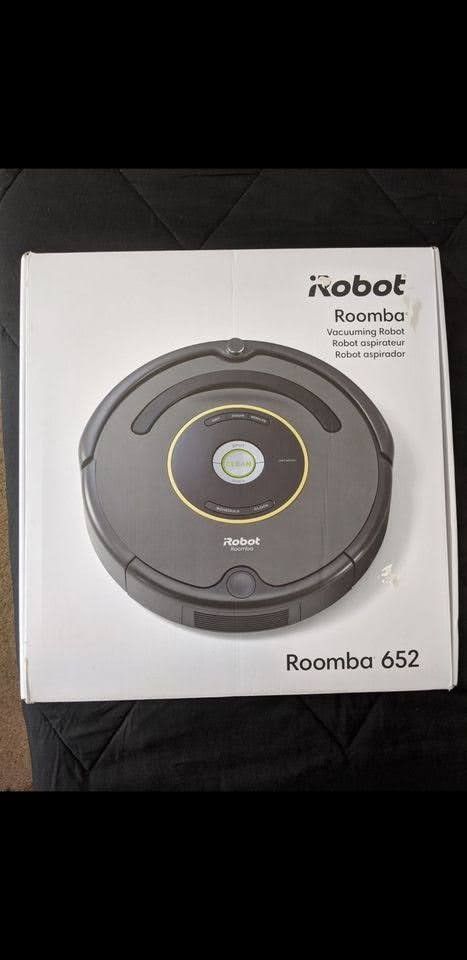 Roomba iROBOT 652 -- Vacuum Cleaner -- Self Cleaning -- Perfect working condition