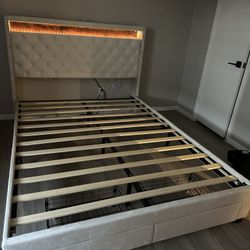 New Queen Size Bed with Metal Rails And Wood Slates , LED Light Mattress And Free Delivery 
