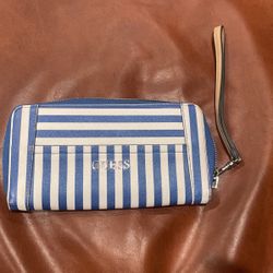 Guess Women Pouch Wallet
