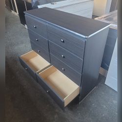 8 Drawer Dresser
