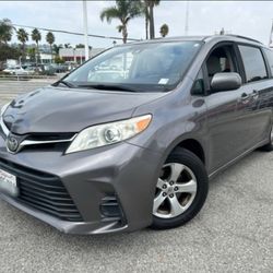 2020 Toyota SIENNA