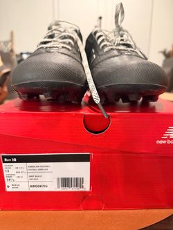 Men’s 13 New Balance Cleats – Only Used Once