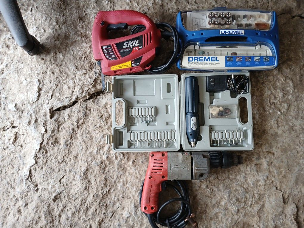 Tool Set: Milwaukee Hammer Drill, Skill Jig Saw, Dremel With Accessories