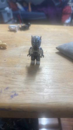 Lego Marvel Ant-Man Goliath Minifigure
