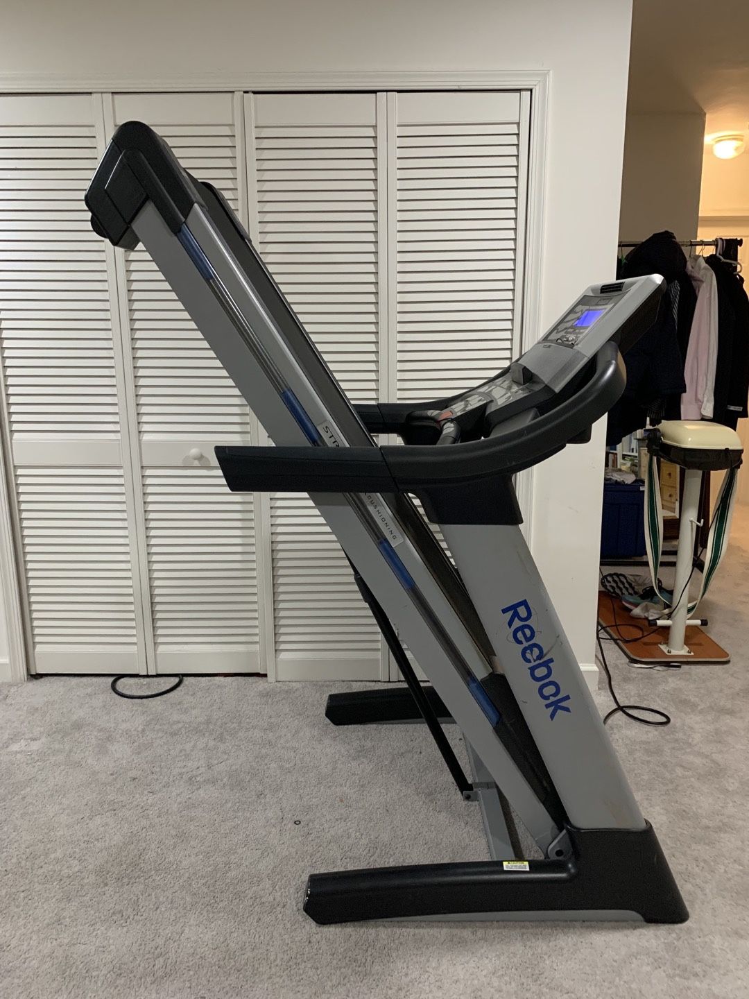 Reebok T12.80 treadmill for Sale in Sully Station VA OfferUp