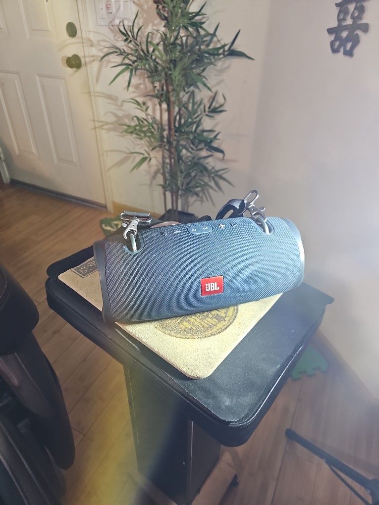 JBL Extreme 2