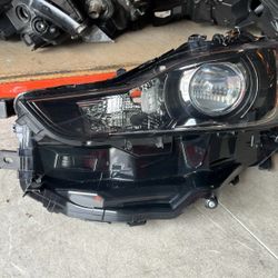 OEM Left LED Headlight LEXUS IS250 IS300 (2017-2020) - Driver Side CLEAN!