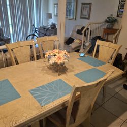 Dining room table