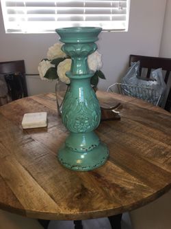 Candle holder