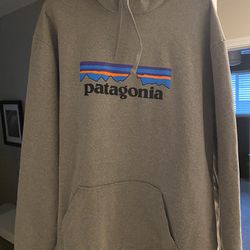 Men’s Patagonia Sweatshirt - XXL