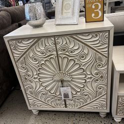 Accent Table 
