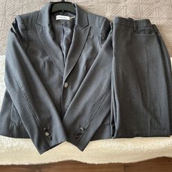 Calvin Klein Suit Set