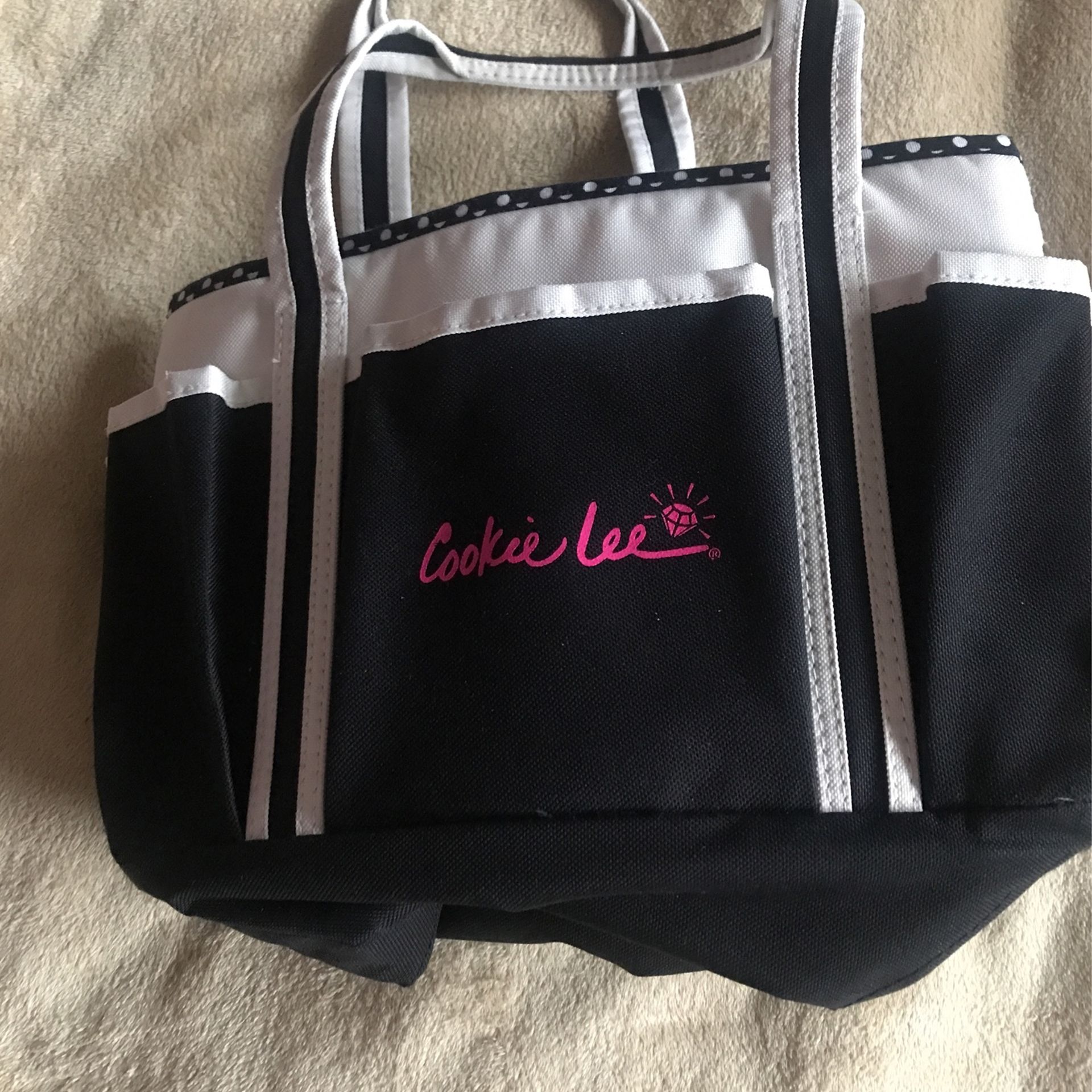 Cookie Lee pocketed Tote