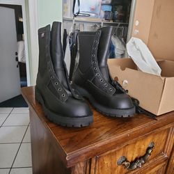 9.5 Working Boots 