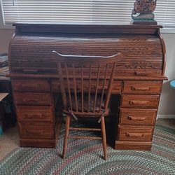 Vintage Solid Oak !!Roll Top Desk!  With Chair $200  OBO