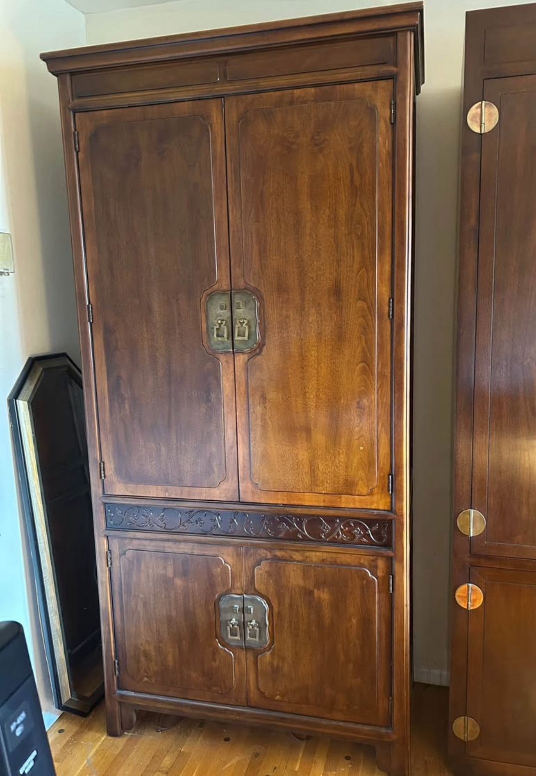 HENREDON bedroom set Armoire & Bureau & Mirror