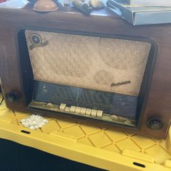 Antique Radio
