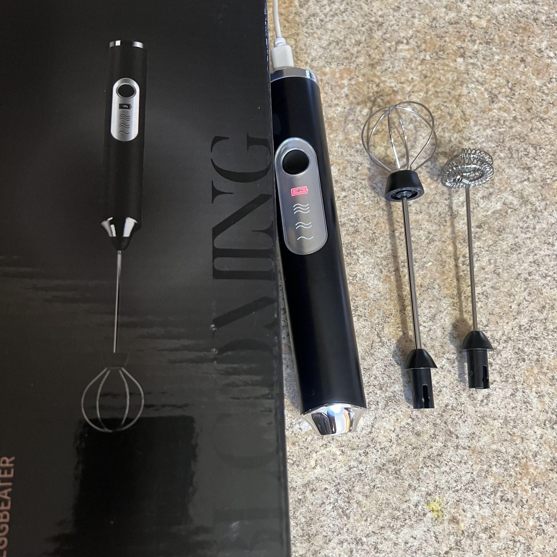 Milk frother (brand new)