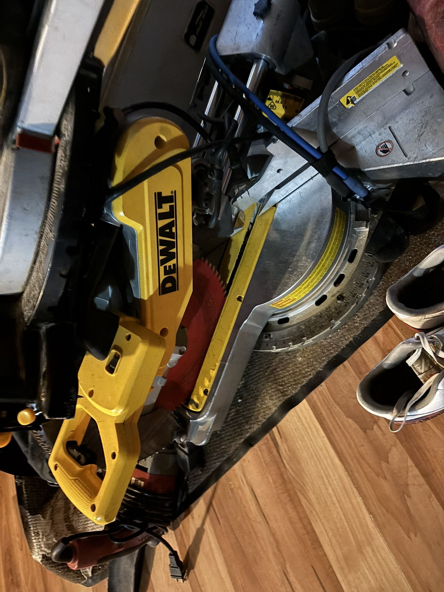 Dewalt Saw