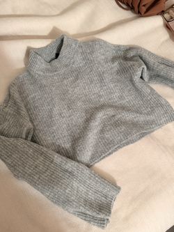 H&M sweater