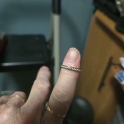 Size 61/2 White Sapphire Band Silver