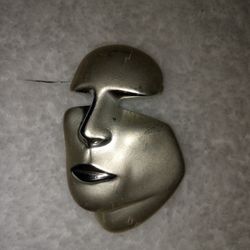 Vintage Pin Brooch Lady Head Face Modern Brushed Silver Tone Unusual