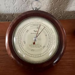 Vintage Taylor Baroguide Wood Case Hangable Meter/Weather Predictor Guide - 1970s