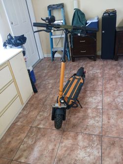 Electric scooter