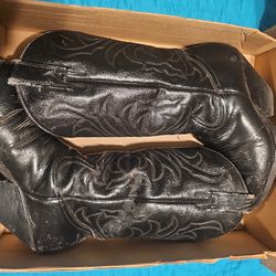 Amazonas Black Cuban Heel Boots