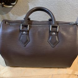 Louis Vuitton Speedy 