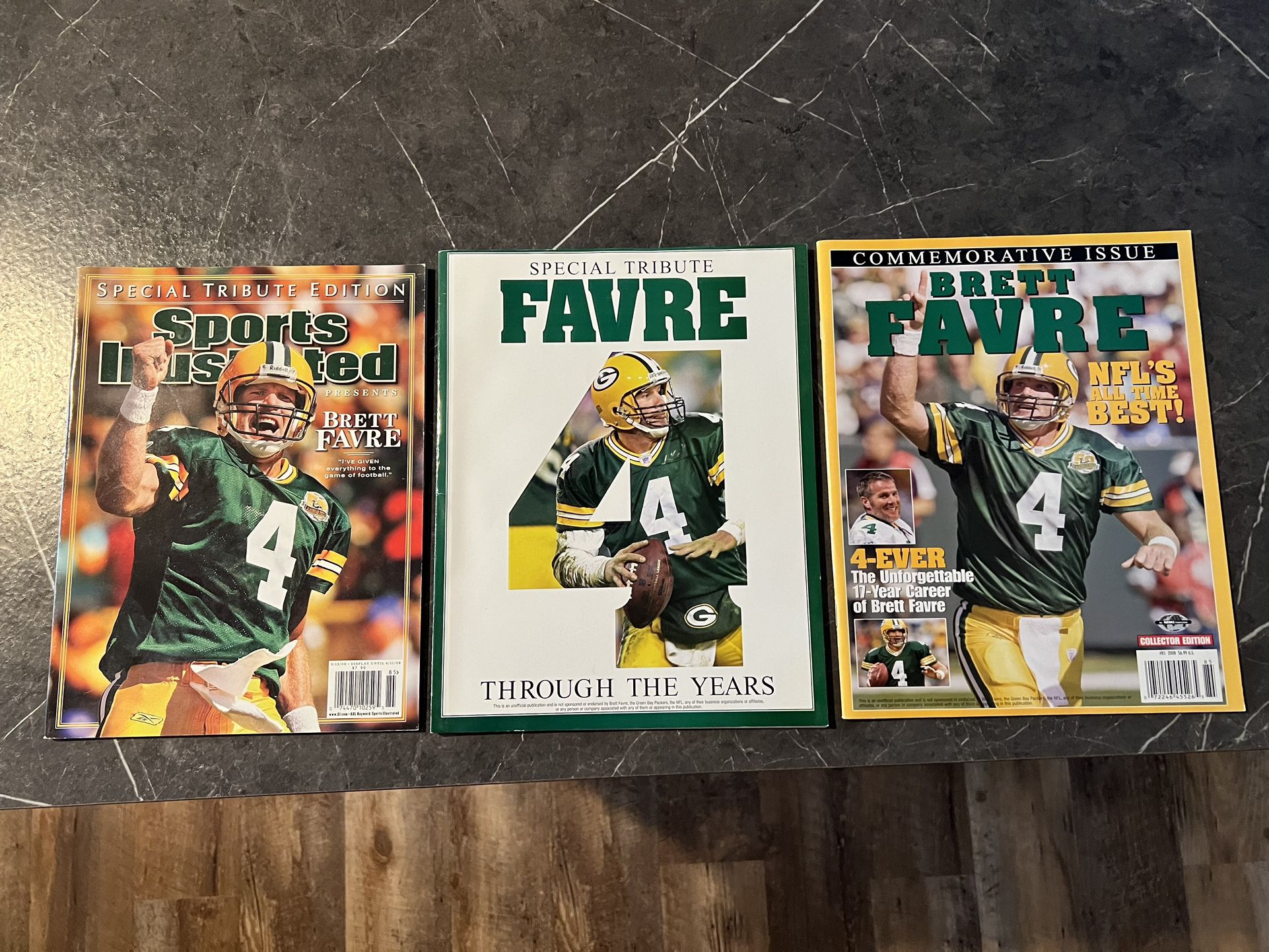 Brett Favre Memorabilia Magazines