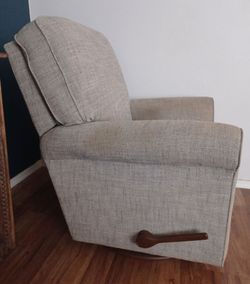 Lazy Boy Swivel Rocker Recliner