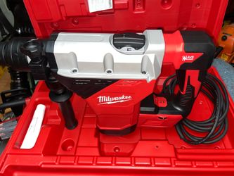 Milwaukee 15 Amp 1-3/4 in. SDS-MAX Corded Combination Hammer with E-Clutch (5546-21)