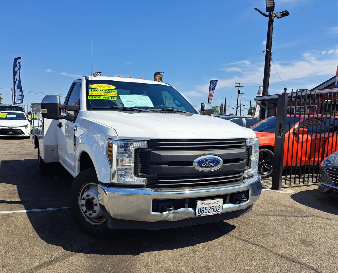 2019 Ford F-350 Chassis
