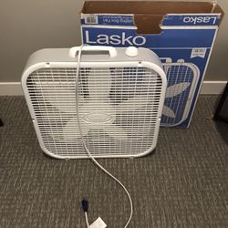 Lasko Box Fan (Great Condition)