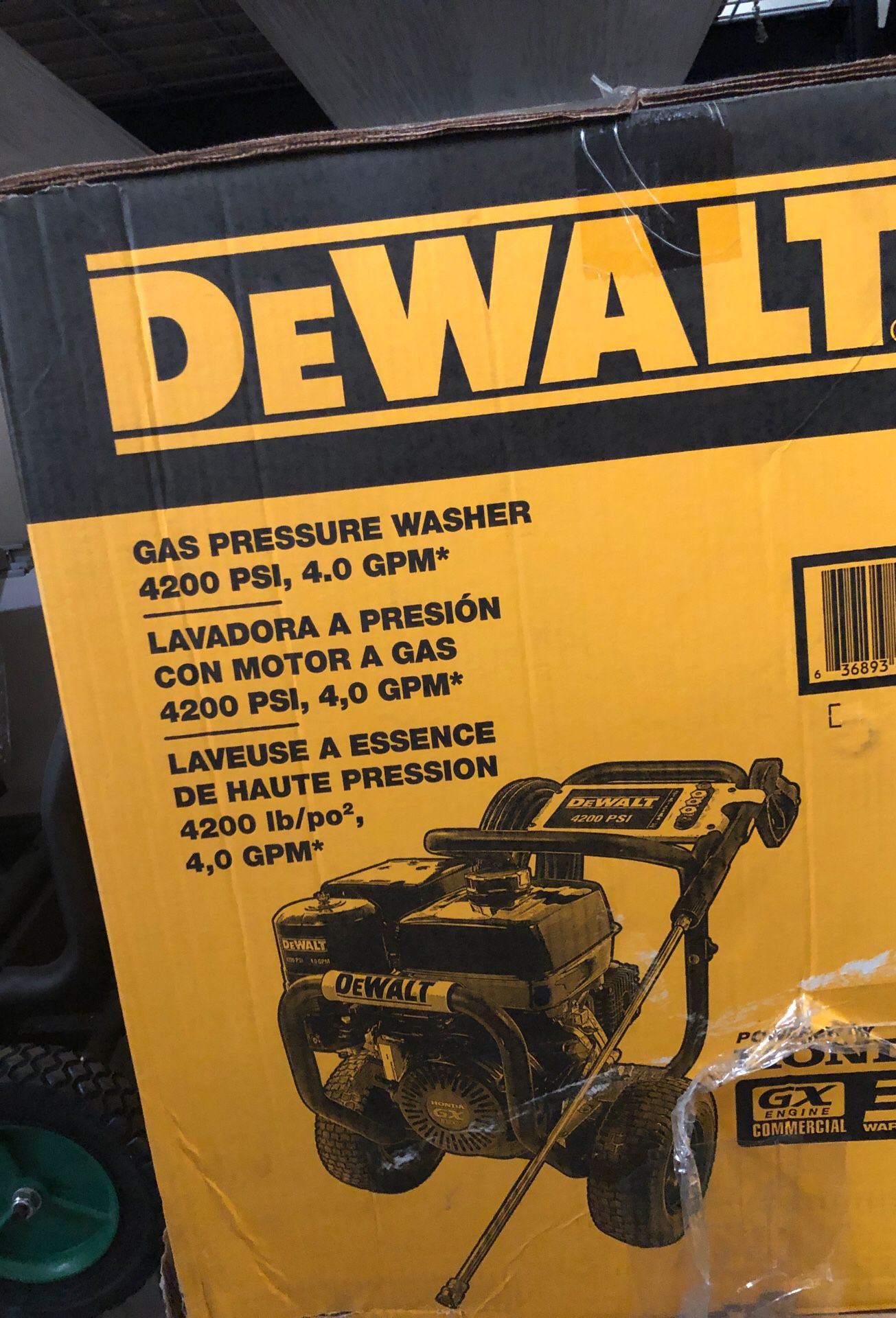 Desalt 4200 psi pressure washer