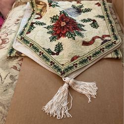 Table Runner 