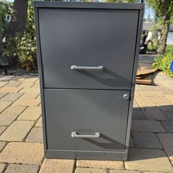 File Cabinet With Lock