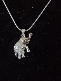Lucky elephant pendant and chain