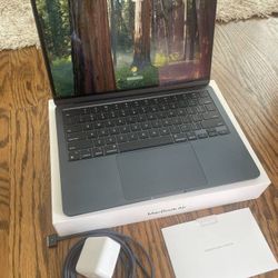 2024 MacBook Air 13” M3 8GB 512GB Midnight