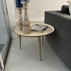 Beautiful Coffee Table - Side Table - Night Stand